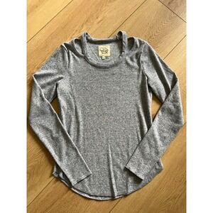 Chaser Grey Ribbed Cutout Shoulder Long Sleeve Top Size‎ Small